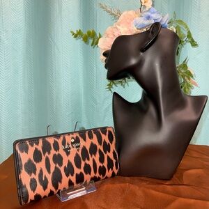 NWT - Kate Spade Schuyler Large Slim Bifold Wallet